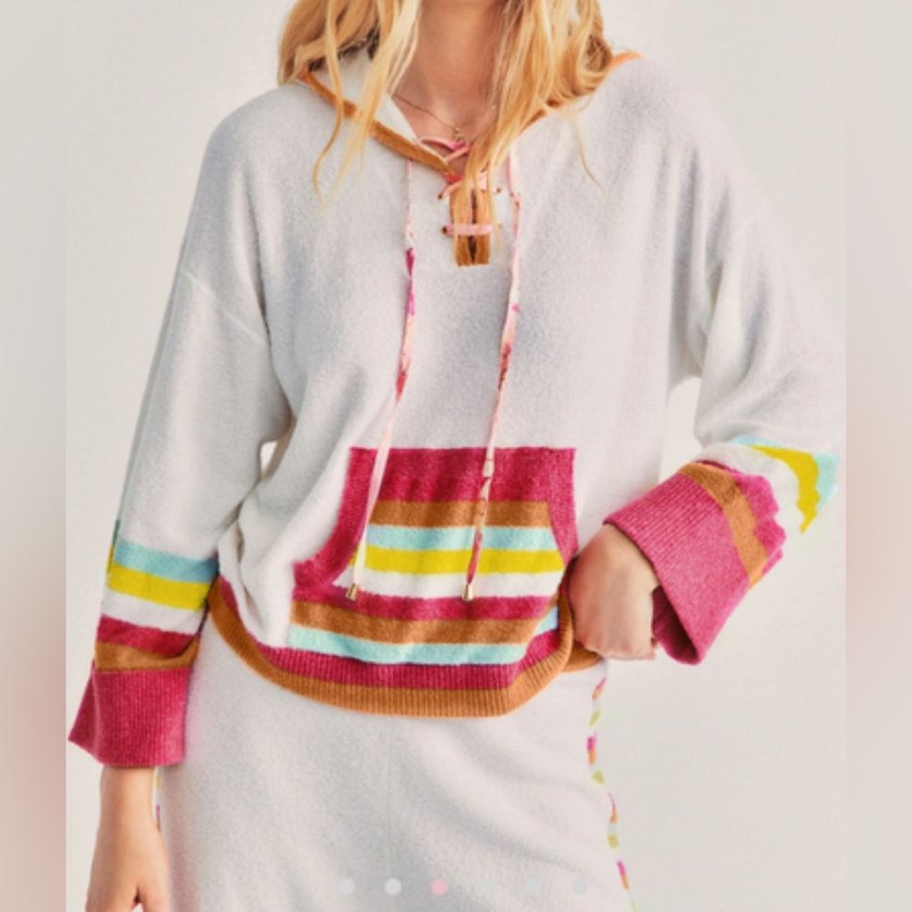 LoveShackFancy Fenmore Hoodie - Picture 3 of 11